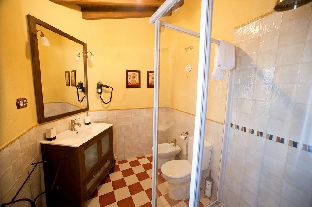 Casa Rural Arbequina, Refugio De Primavera Casas del Monte 객실 사진